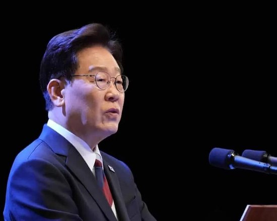 牛弹琴：一觉醒来，特朗普向朝韩发出强烈信号	，信息量很大